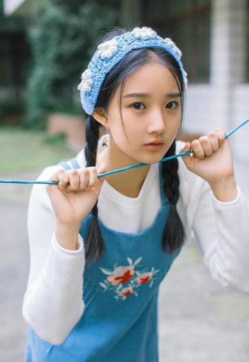 英超裁判语境分析在提升判罚一致性中的应用探索,英超裁判组